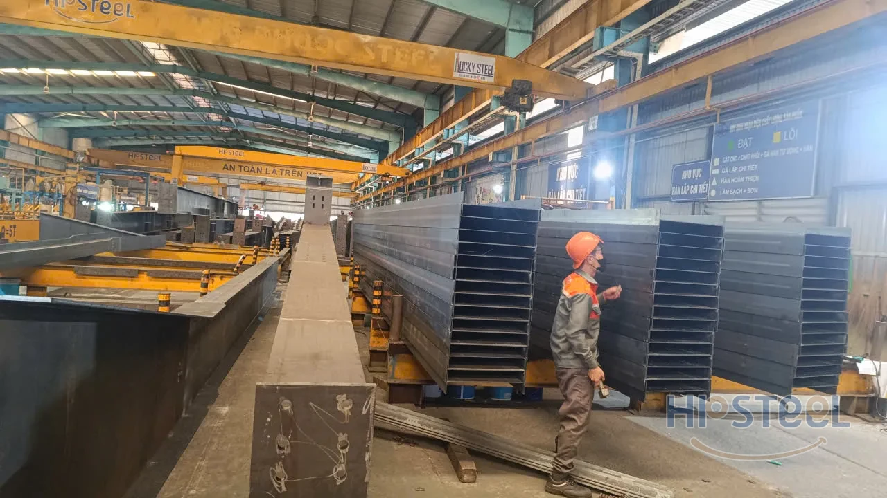 Nhà xưởng Howel — ảnh 9